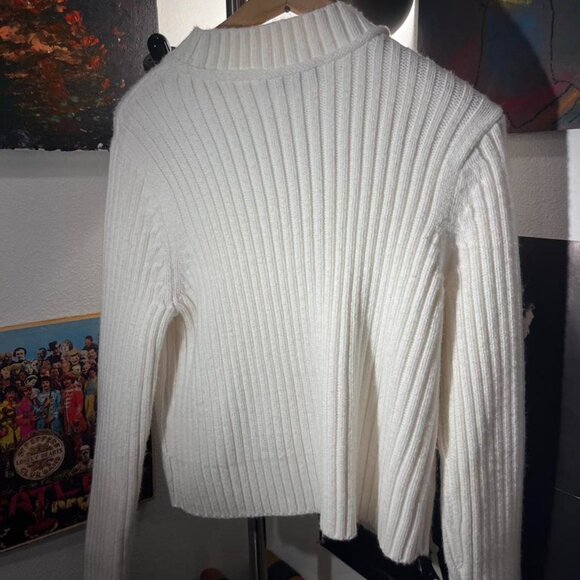 Tommy Hilfiger White Cable Knit Sweater – Fits Like Size S – Excellent Condition - Picture 2 of 5